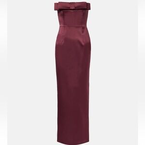 The New Arrivals Sisu Bow Embellished Dress in Burgundy